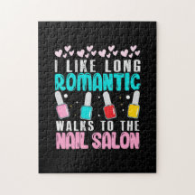 Ich gehe zum Nagelstudio