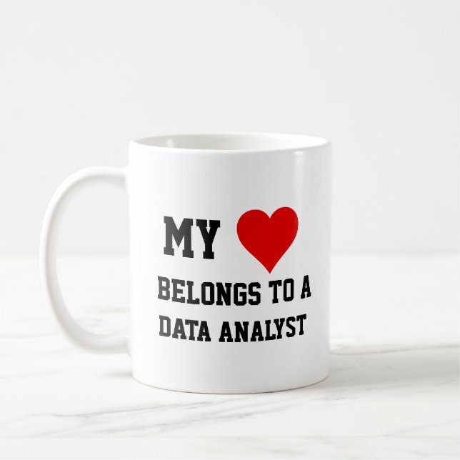 Ich gehöre einem Datenanalytiker an Kaffeetasse (Links)
