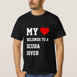 Ich gehöre einem Scuba Diver T - Shirt an