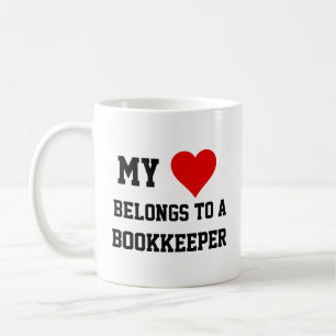 Ich gehöre zu einer Buchhalterei-Tasse Kaffeetasse