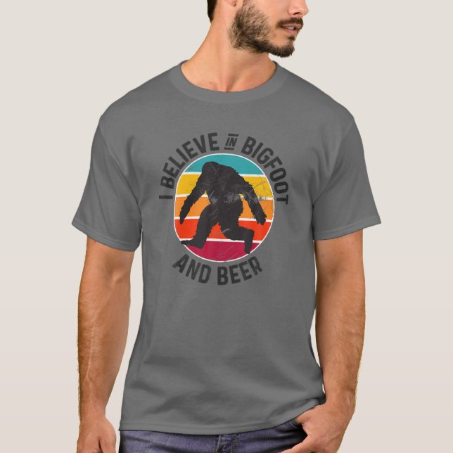 Ich glaube an Bigfoot T-Shirt (Vorderseite)