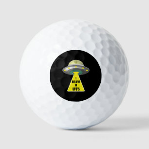 Ich glaube an das Raumschiff der UFO-Alien Golfball