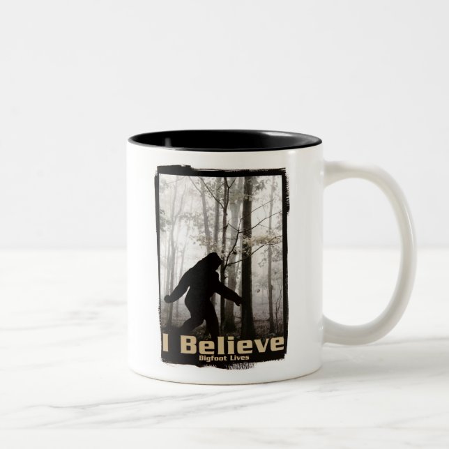 Ich glaube, dass Bigfoot lebt Zweifarbige Tasse (Rechts)