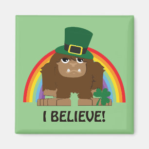 Ich glaube! Leprechaun Bigfoot Magnet