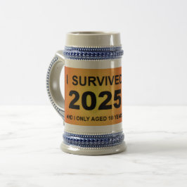 Ich habe 2025 überlebt bierglas