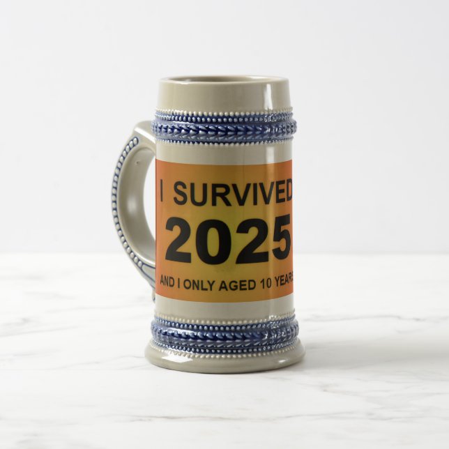 Ich habe 2025 überlebt bierglas (Vorderseite Links)