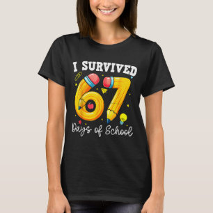 Ich habe 67 Tage Schule überlebt Lustiger 67 Meme  T-Shirt