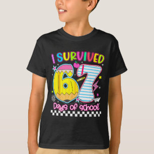 Ich habe 67 Tage Schule überlebt Lustiges Meme Jun T-Shirt