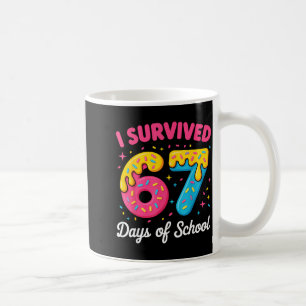Ich habe 67 Tage Schule überlebt Lustiges Meme Leh Kaffeetasse