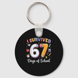 Ich habe 67 Tage Schule überlebt Lustiges Meme Leh Schlüsselanhänger