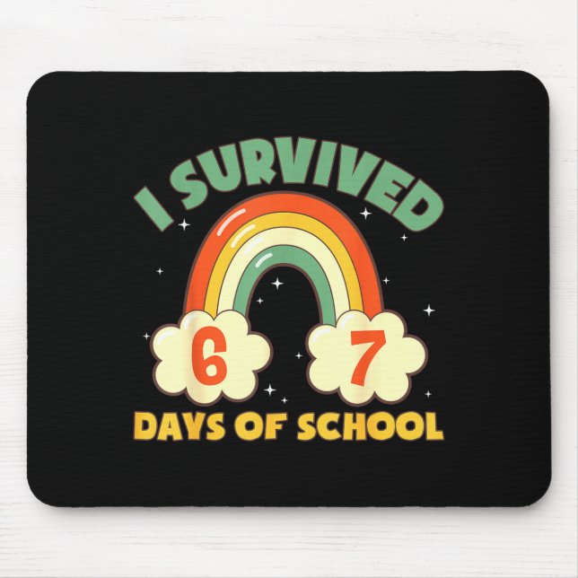 Ich habe 67 Tage Schule überlebt Lustiges Meme Stu Mousepad (Vorne)