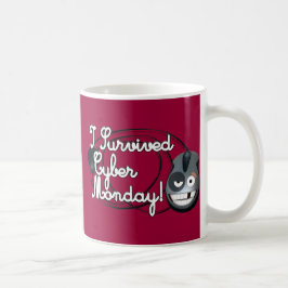 Ich habe am Montag Cyber überlebt Tasse