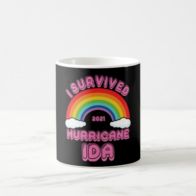 Ich habe den Hurrikan Ida überlebt Kaffeetasse (Mittel)