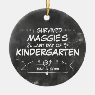 Ich habe den letzten Tag der Schulkinder überlebt Keramik Ornament