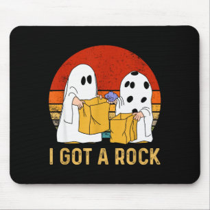 Ich habe ein Rock-Shirt Halloween-Süßigkeit oder S Mousepad