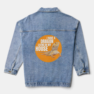 Ich habe einen Drachen, der in meinem Haus lebt, e Jeansjacke