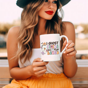 Ich habe Leute das ganze Jahr über zu Halloween ge Kaffeetasse