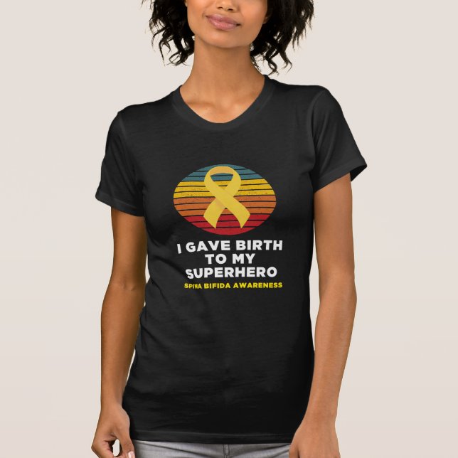 Ich habe meinem Superhelden, Spina Bifida, geboren T-Shirt (Vorderseite)