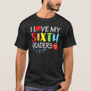 Ich habe meinen sechsten Schulabschluss zurück in T-Shirt