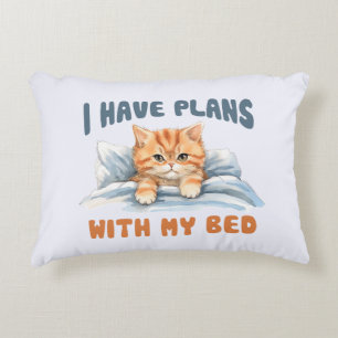 Ich habe Pläne mit meinem Bett - Cosy Orange Cat Dekokissen