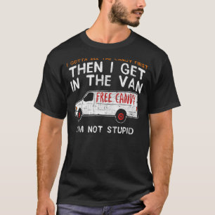 Ich habe zuerst die Süßigkeiten gesehen, dann komm T-Shirt
