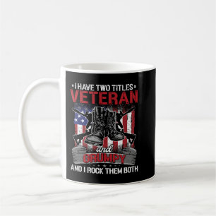 Ich habe zwei Titel Veteran und mürrische Väter Ta Kaffeetasse
