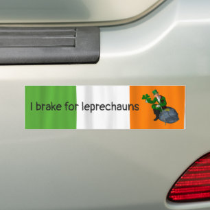 Ich halte an Leprechauns St. Patrick's Day fest Autoaufkleber