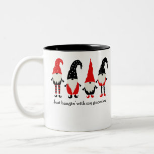 Ich hänge einfach mit meinen Gnomen Zweifarbige Tasse