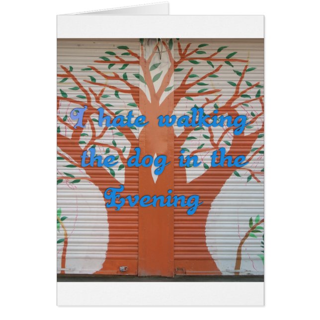 Ich hasse es, den Hund im Abend zu laufen. (Vorne)