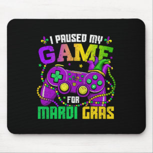 Ich hielt mein Spiel an, um hier Video Game Beads Mousepad