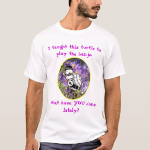 ICH ich unterrichtete diese Schildkröte, den T-Shirt
