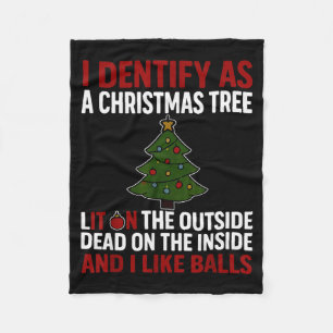 Ich identifiziere mich als Weihnachtsbaum, der auß Fleecedecke