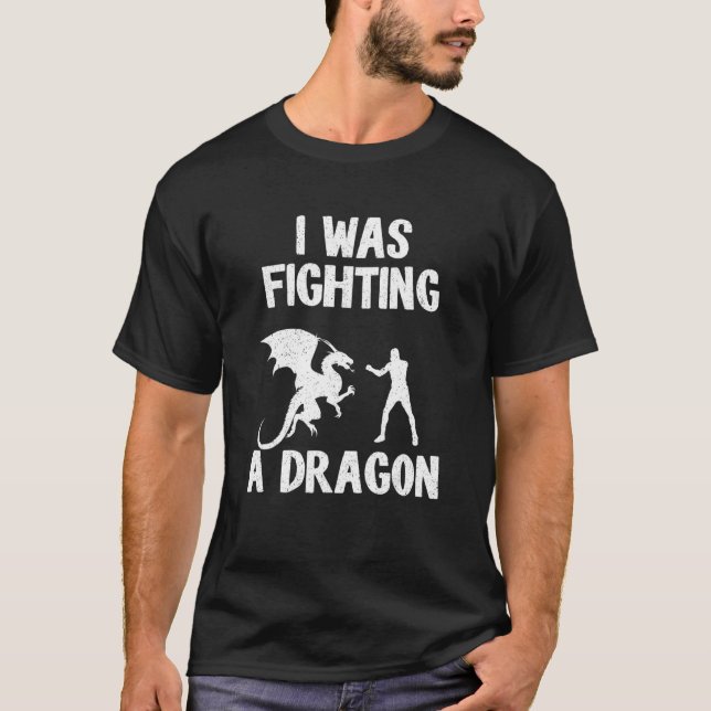 Ich kämpfte einen Drachen nach der Operation Erhol T-Shirt (Vorderseite)