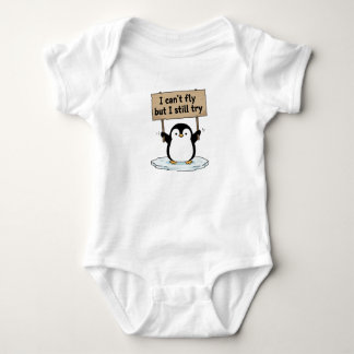 „Ich kann nicht fliegen, aber ich versuche es trot Baby Strampler