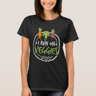Ich Laufe Auf Gemüse Lustiger Veganer Vegetarisch T-Shirt