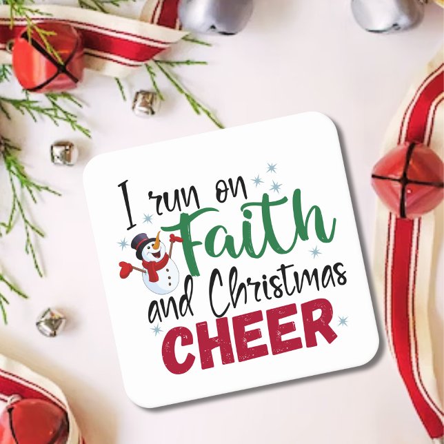 Ich laufe auf Glauben und Weihnachten heiteres Wei Rechteckiger Pappuntersetzer (I Run On Faith and Christmas Cheer Festive Holiday Square Paper Coaster)