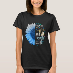 Ich laufe mit Kaffee und Insulin Geschenk für Diab T-Shirt