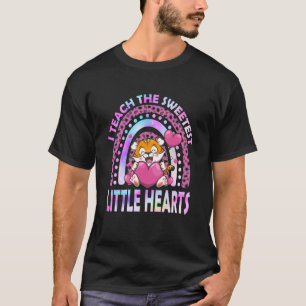 Ich lehre die süßesten kleinen Herzen Regenbogen V T-Shirt