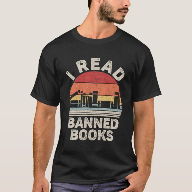 Ich lese verbotene Bücher T-Shirt (Vorderseite)