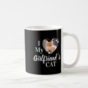 Ich liebe das Katzen-T-Shirt meiner Freundin mit i Kaffeetasse