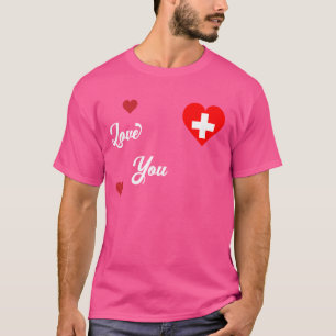 Ich liebe die Schweiz mit der Schweizer Flagge in T-Shirt
