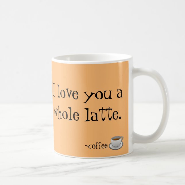Ich Liebe dir eine ganze Tasse mit dem Latte-Kaffe (Rechts)