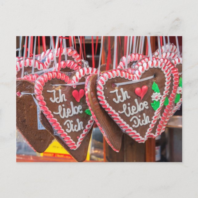 Ich Liebe, du hast am Feiertag ein Lebkuchenherz. Feiertagspostkarte (Vorderseite)