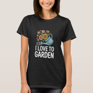 Ich liebe es, schöne Blumengießkanne für Blumen zu T-Shirt