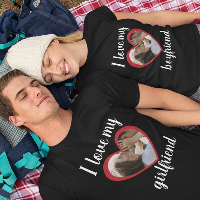 Ich Liebe Herz meine Freundin benutzerdefinierte F T-Shirt (Von Creator hochgeladen)