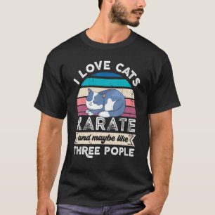 Ich liebe Katzen Karate und mag drei Leute T-Shirt