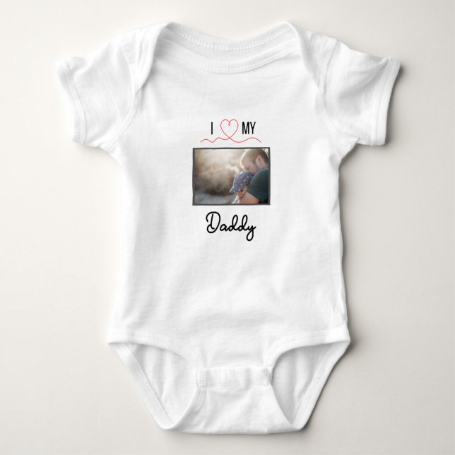 ICH LIEBE MEIN DADDY BABY SCHLIESSEN CUSTOM-FOTO BABY STRAMPLER (Vorderseite)