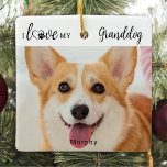 Ich Liebe Mein Großhund Personalisiertes Niedliche Keramikornament<br><div class="desc">Ich Liebe meinen Großhund! ... Überraschen Sie Ihre Lieblingshündin Oma diesen Muttertag , Weihnachten oder ihren Geburtstag mit diesem super niedlichen Haustier Foto Ornament. Mit diesem lustigen Hundeschmuck geben Sie Ihren Eltern und den Großeltern Ihrer Hunde das perfekte Geschenk! "I Liebe My Granddog" mit Herz und niedlichem Pfotendruck und individuellem...</div>
