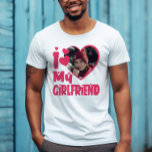Ich Liebe Meine Freundin Personalisiert Foto T-Shirt<br><div class="desc">Ich Liebe Mein Freundin Herz Custom Foto</div>