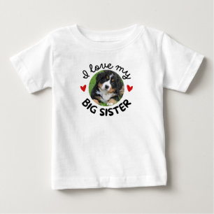 "Ich liebe meine große Schwester" mit individuelle Baby T-shirt